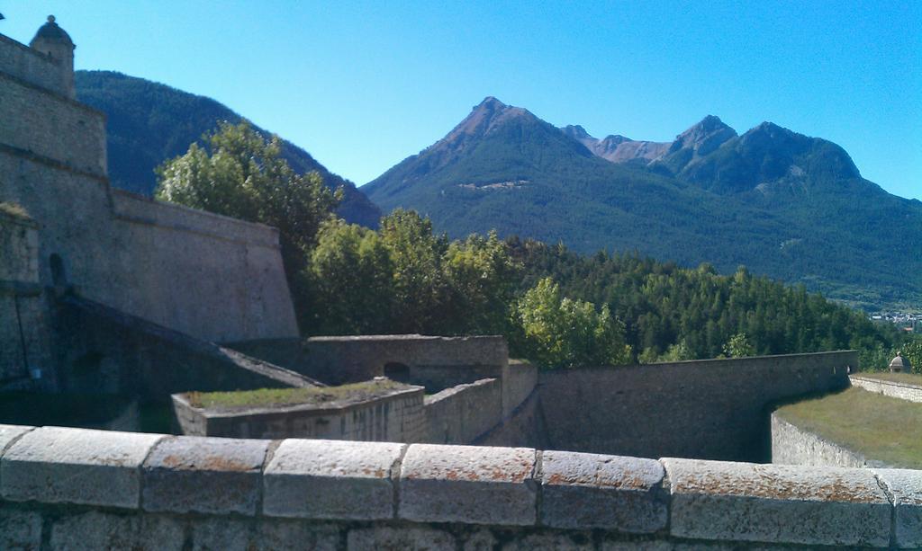 Pres Des Forts Apartment Briancon  Room photo